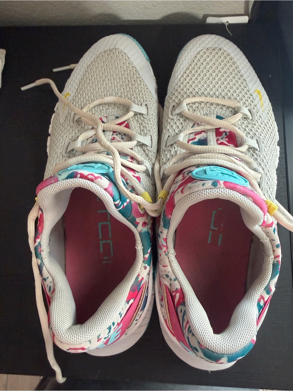 Nike Free Metcon 4 Premium Paint Splash White Pink Teal Women’s Size 8.5 - Picture 4 of 4